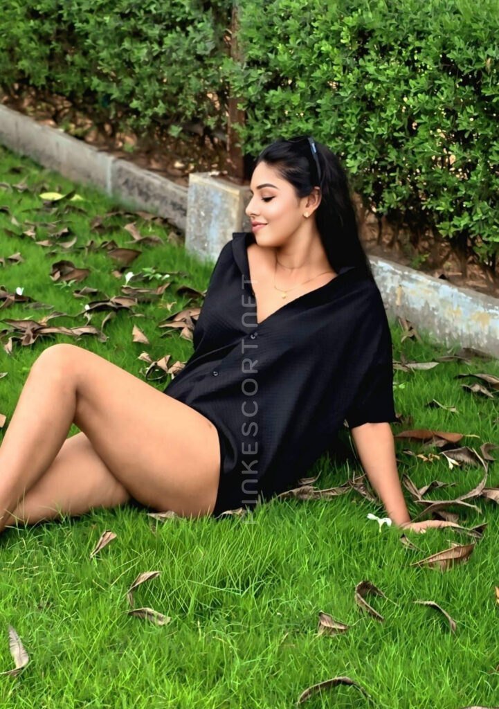 Portfolio photo 2 of Naina Joshi